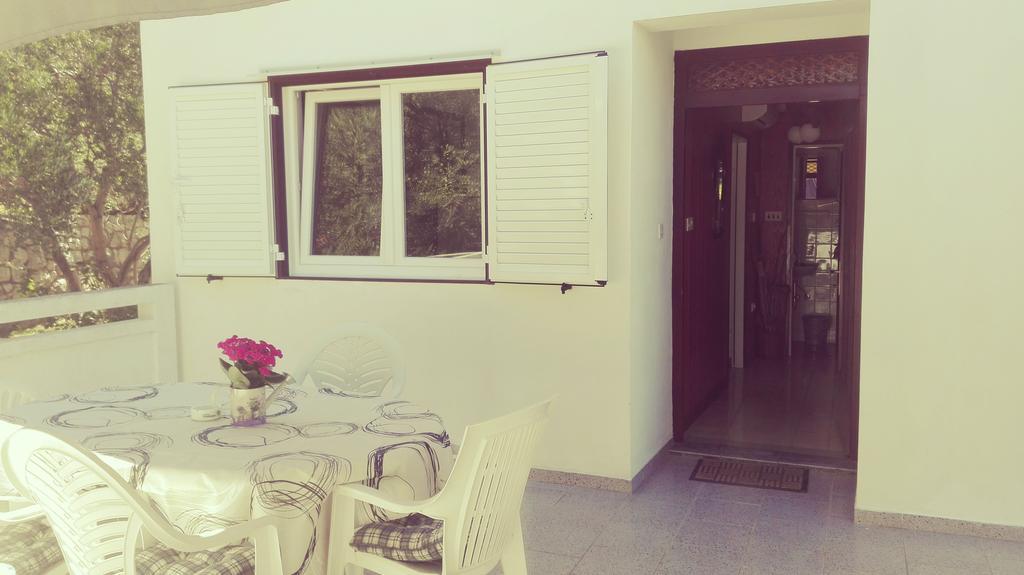 Apartments Bojana Rab Supetarska Draga Exterior photo
